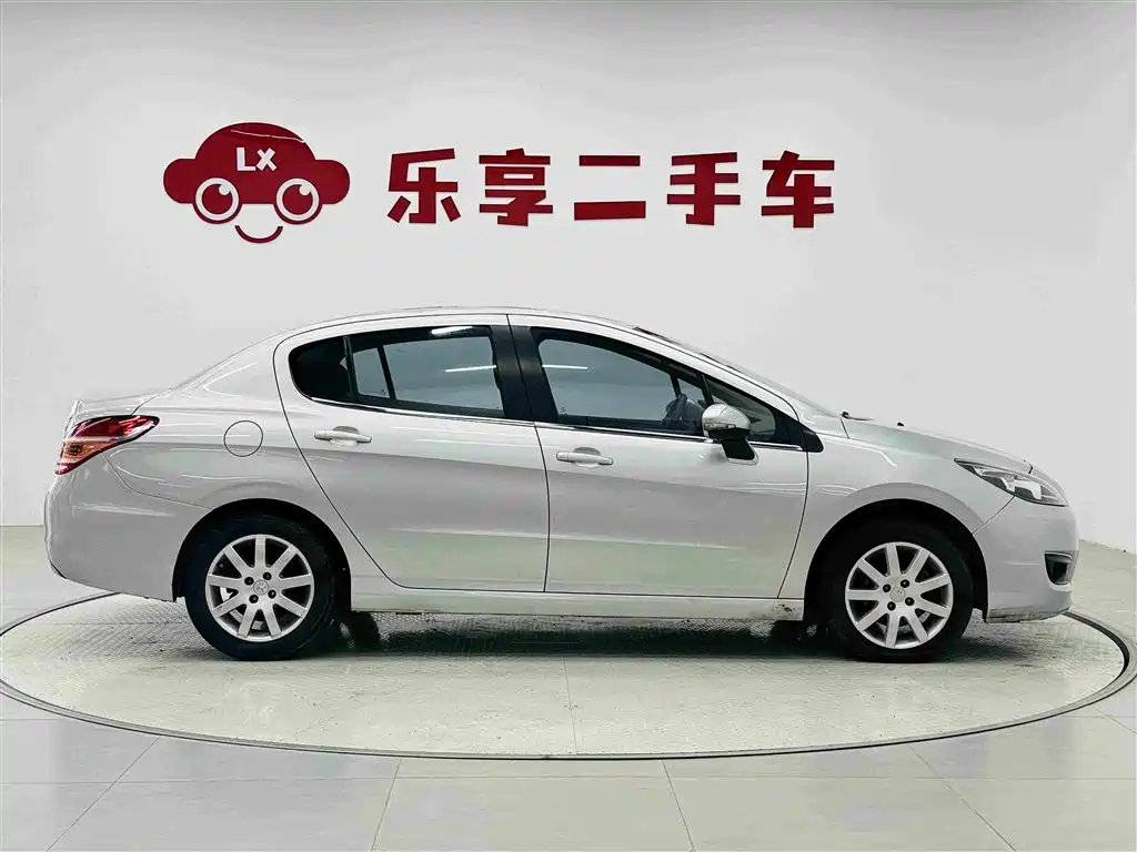 Peugeot 308 — миниатюра 6