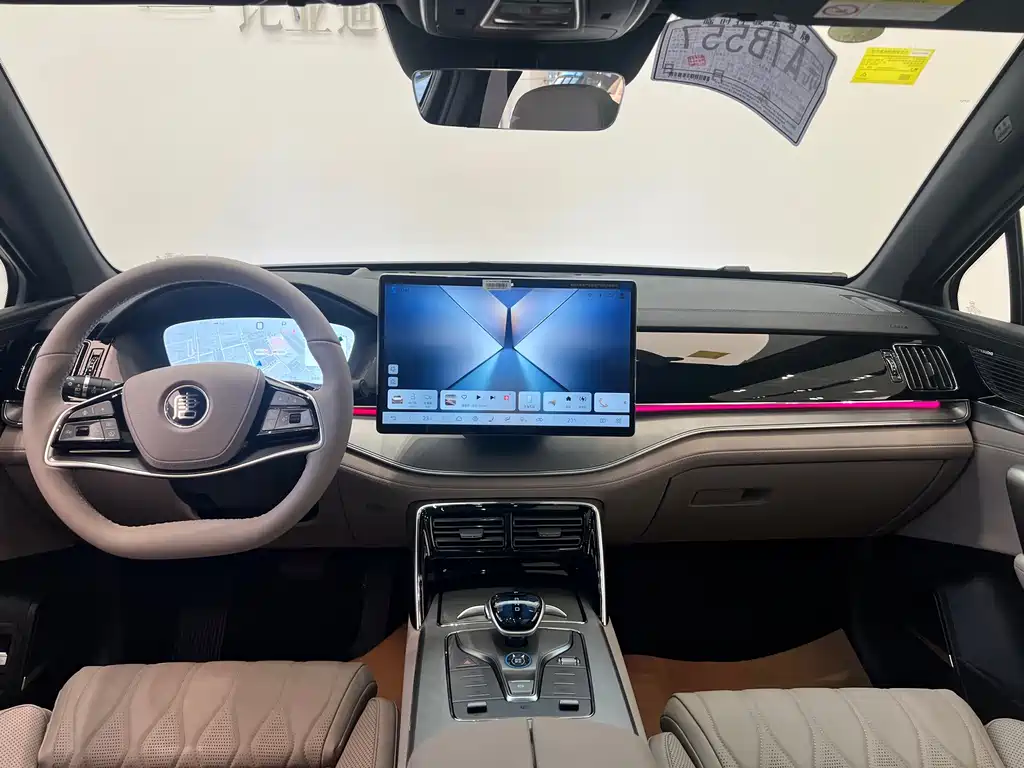 BYD Tang New Energy — миниатюра 5