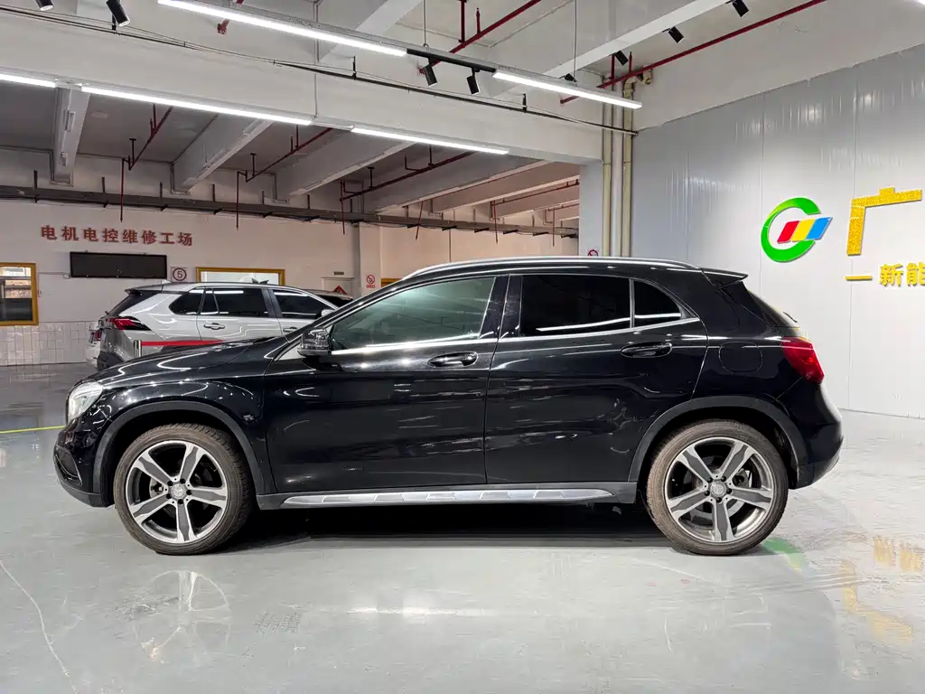 Mercedes-Benz GLA 2015 GLA 220 4MATIC Luxury