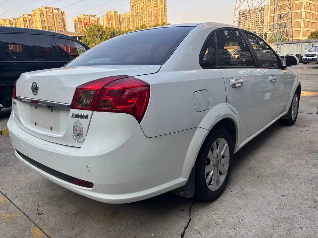 Buick Excelle — миниатюра 6