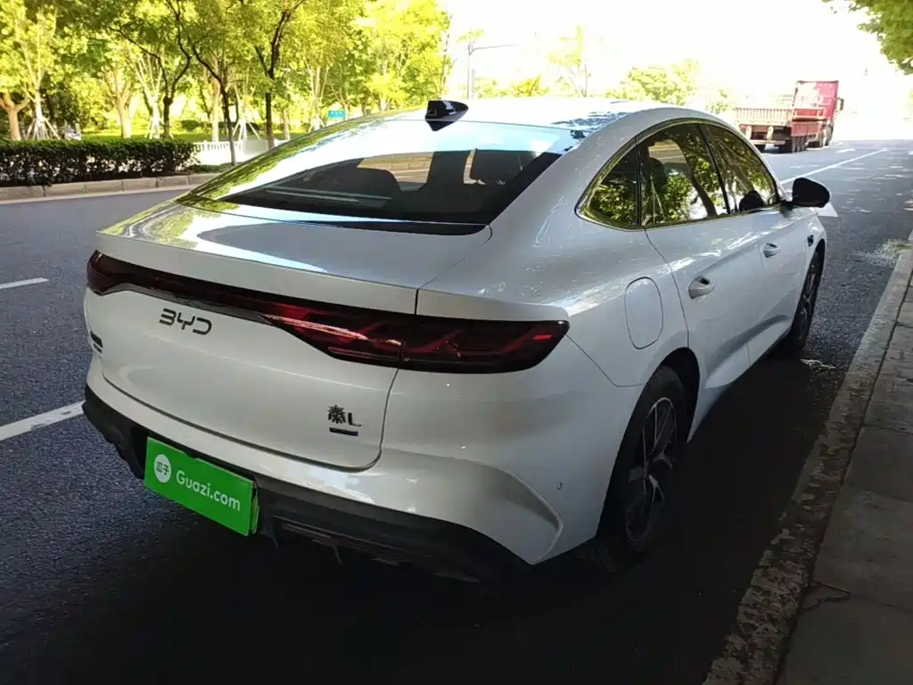 BYD Qin L L 2025 DM-i Smart Drive 120KM Lead
