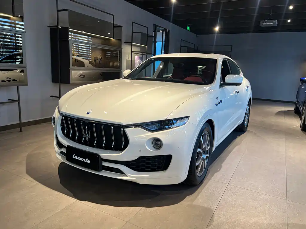 Maserati Levante 0