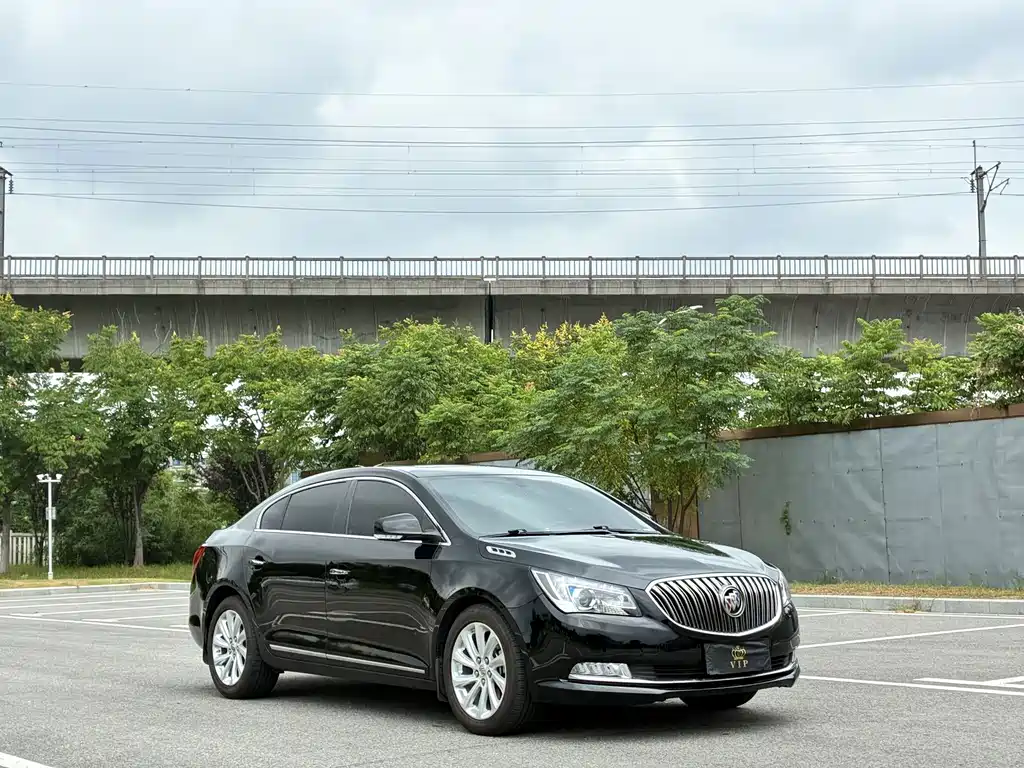 Buick LaCrosse — миниатюра 2