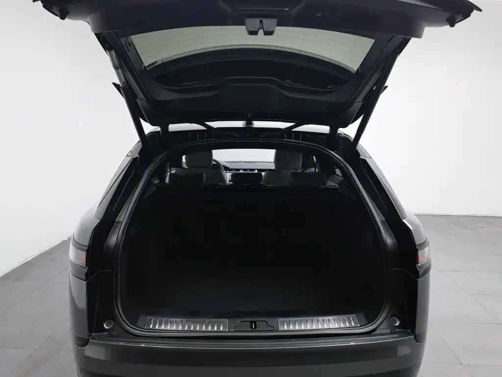 Land Rover Velar — миниатюра 16