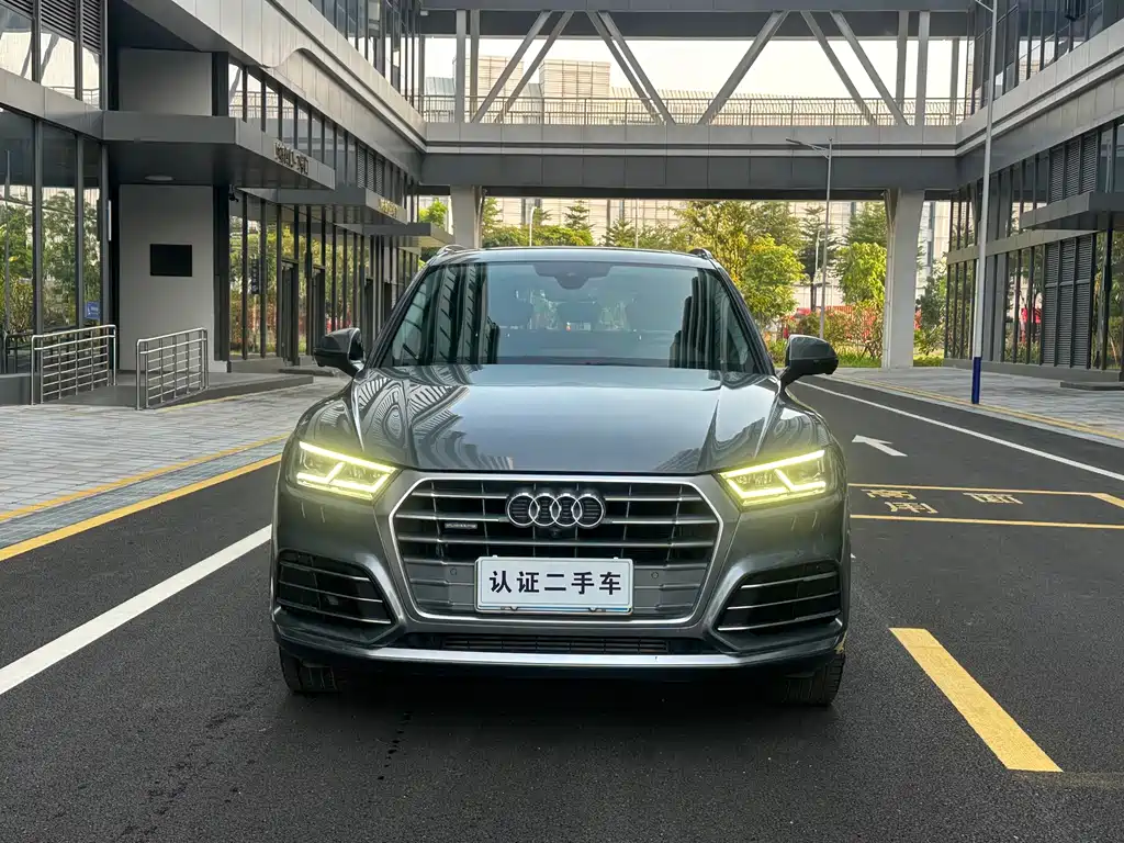 Audi Q5L — миниатюра 2
