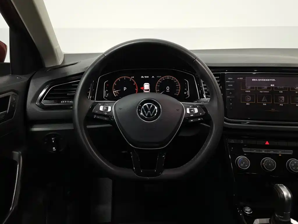 Volkswagen T-Roc — миниатюра 11