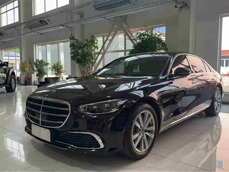 Mercedes-Benz S-Class 2024
