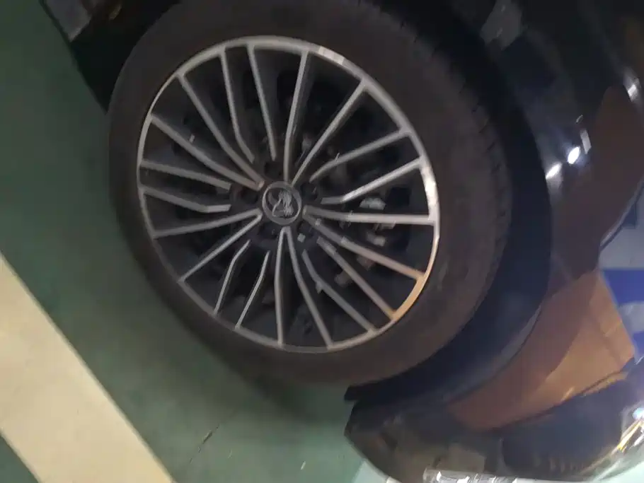 BYD Han — миниатюра 6