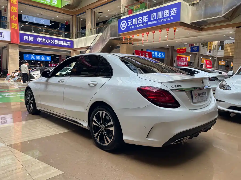 Mercedes-Benz C-Class — миниатюра 5