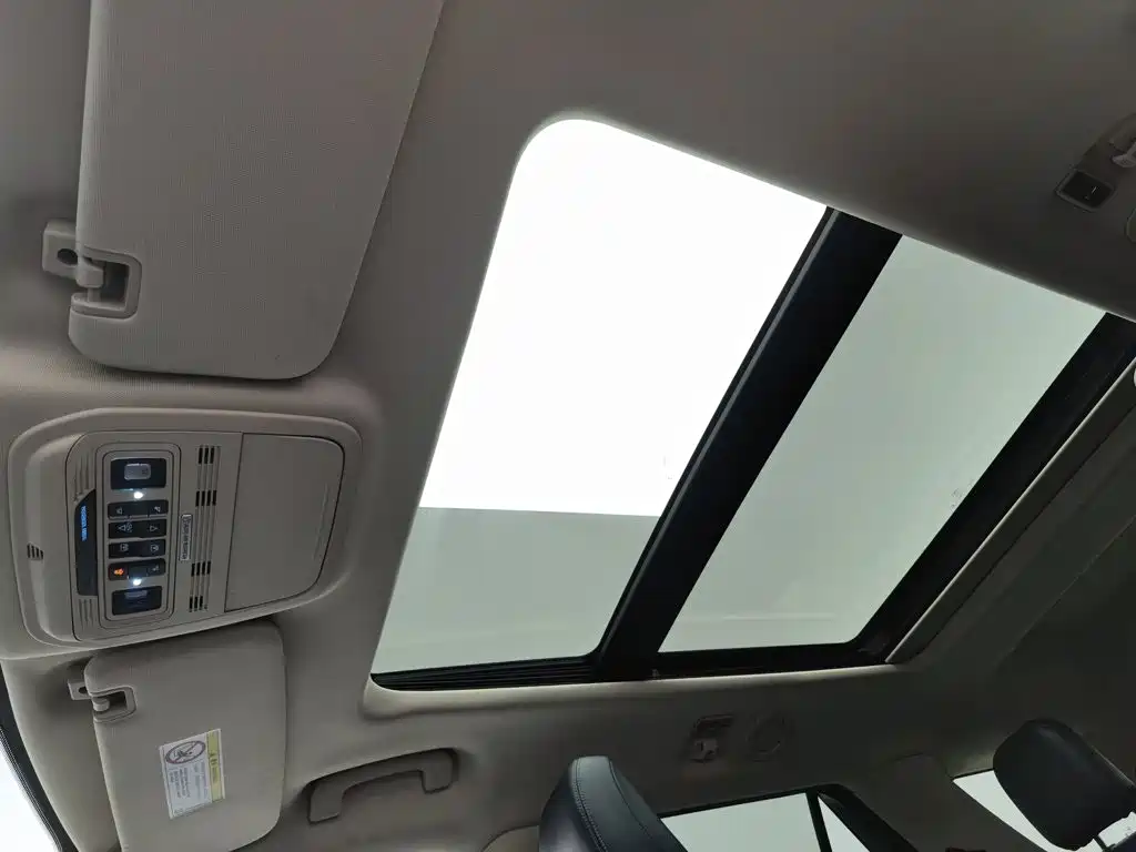 Ford Explorer — миниатюра 14