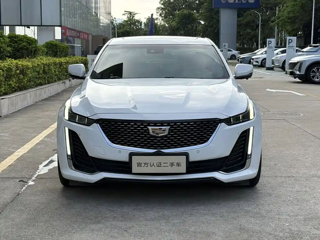 Cadillac CT5 — миниатюра 2