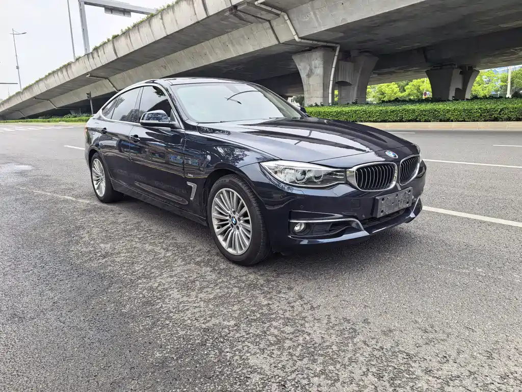 BMW 3 Series GT 3 GT 2016 320i