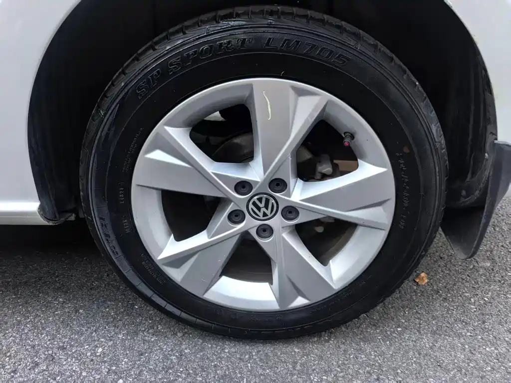 Volkswagen Bora — миниатюра 12