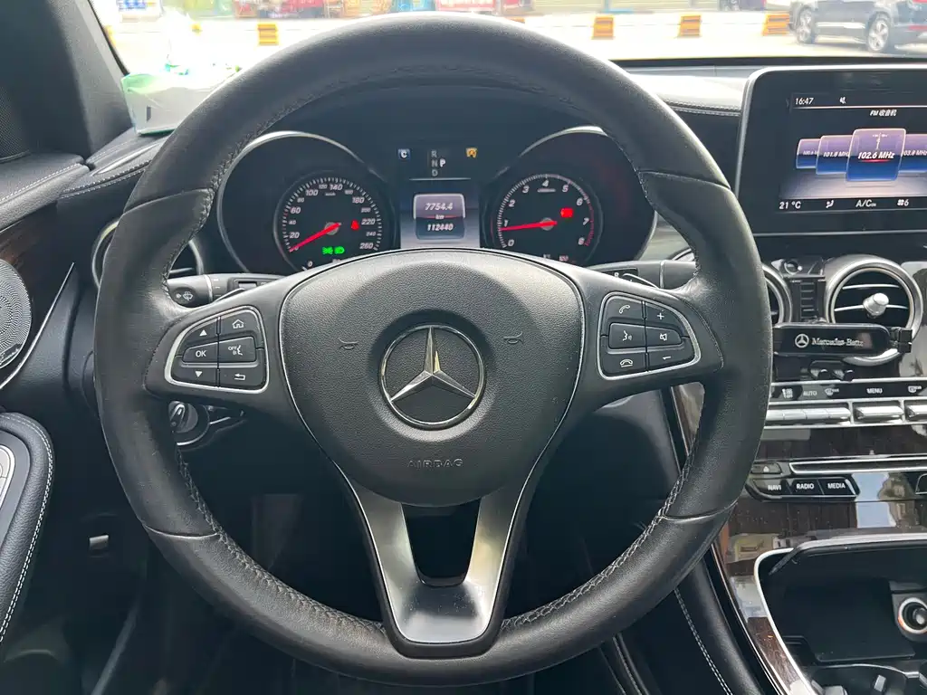 Mercedes-Benz GLC — миниатюра 11