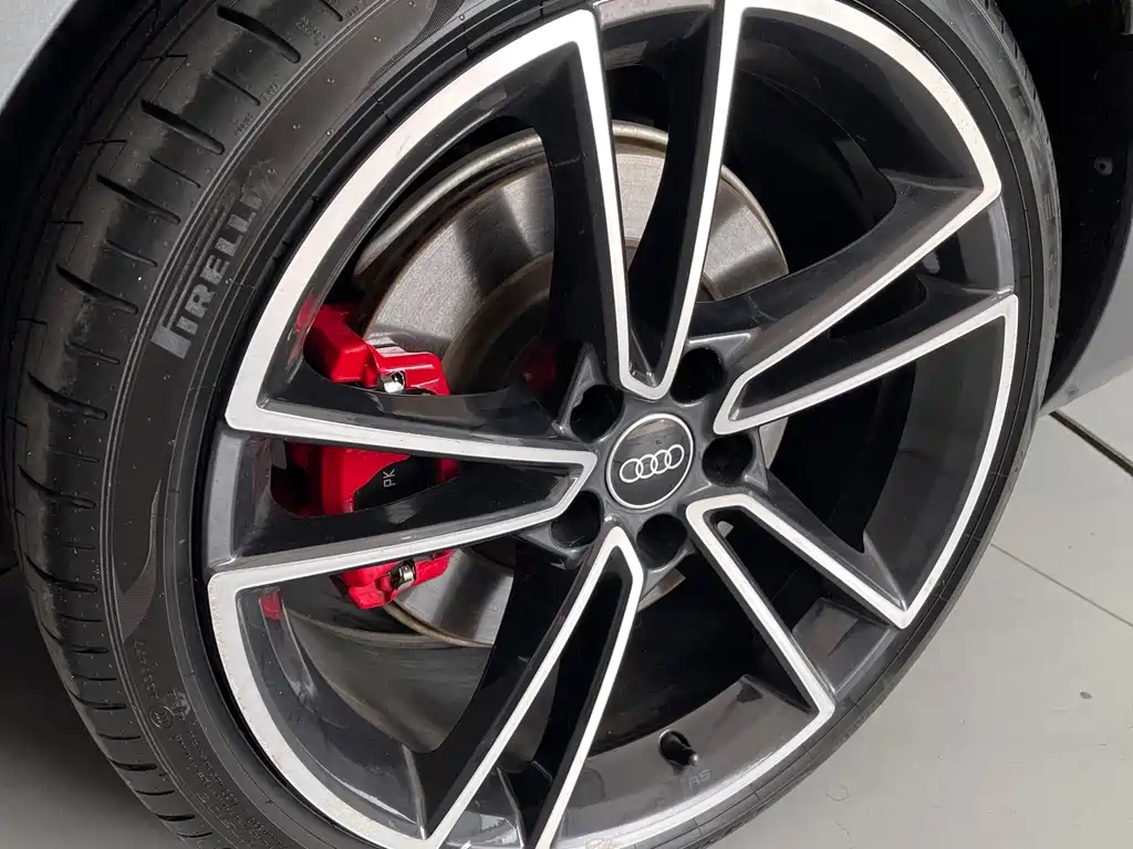 Audi A4L — миниатюра 11