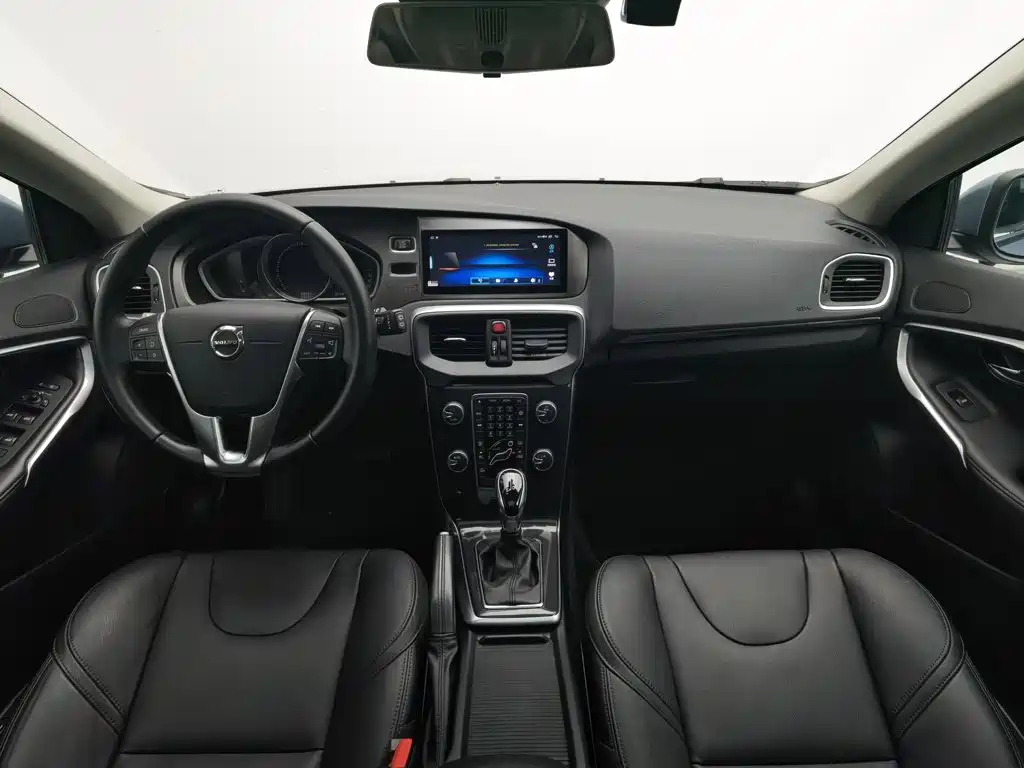 Volvo V40 — миниатюра 5