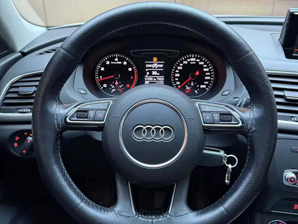 Audi Q3 — миниатюра 10