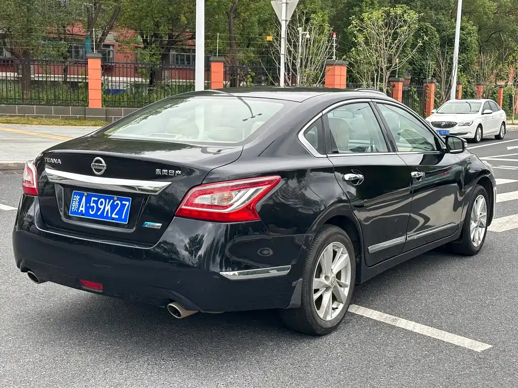 Nissan Teana — миниатюра 5