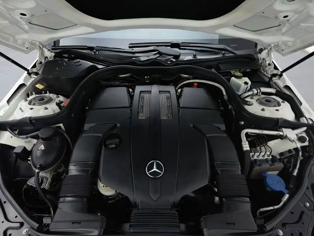 Mercedes-Benz E-Class — миниатюра 6