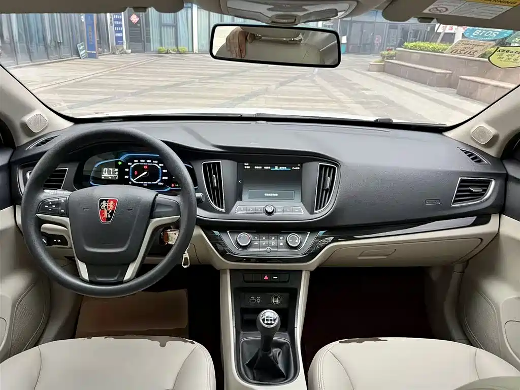 Roewe 360 2015 1.5L MT Luxury