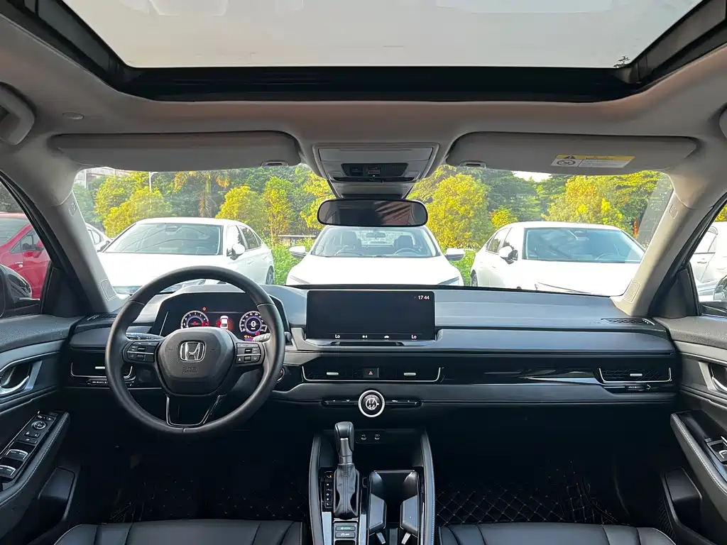 Honda Inspire — миниатюра 6