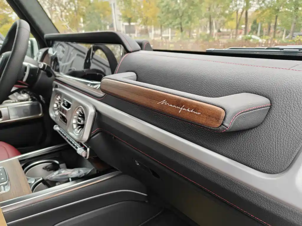 Mercedes-Benz G-Class — миниатюра 14