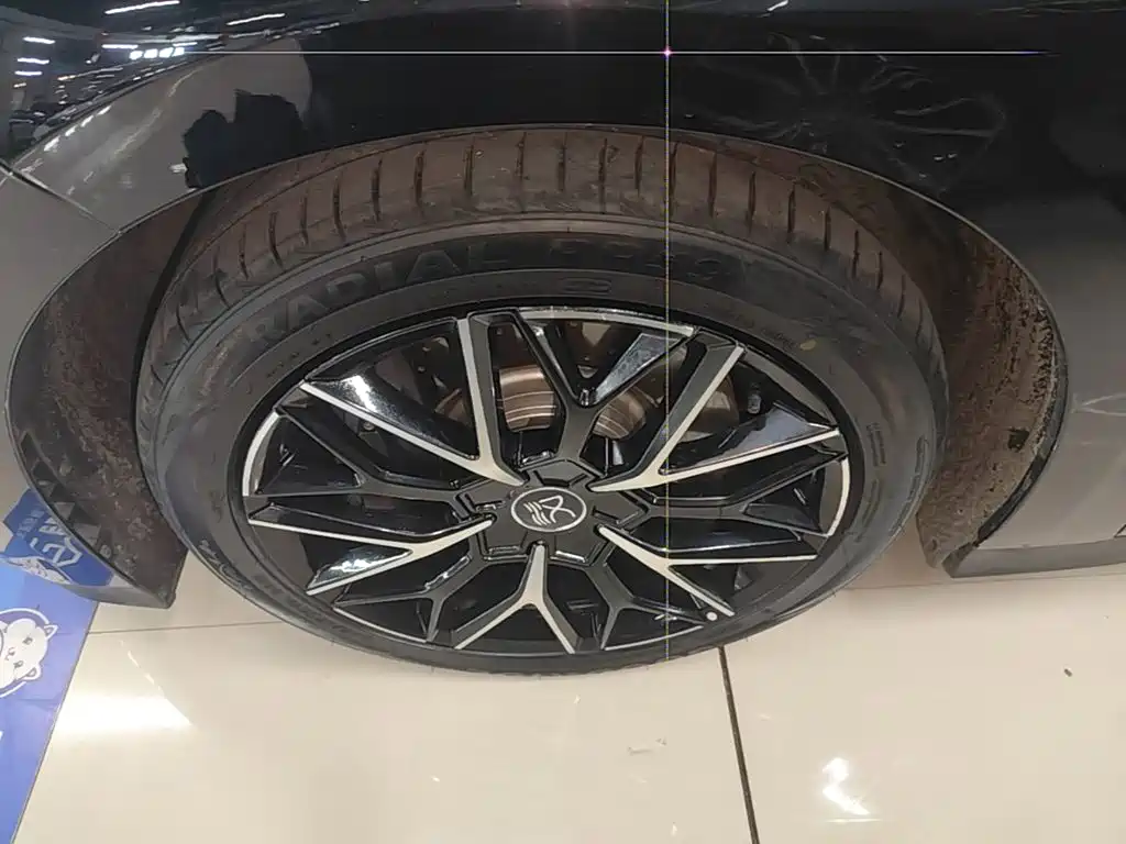 BYD Han — миниатюра 23