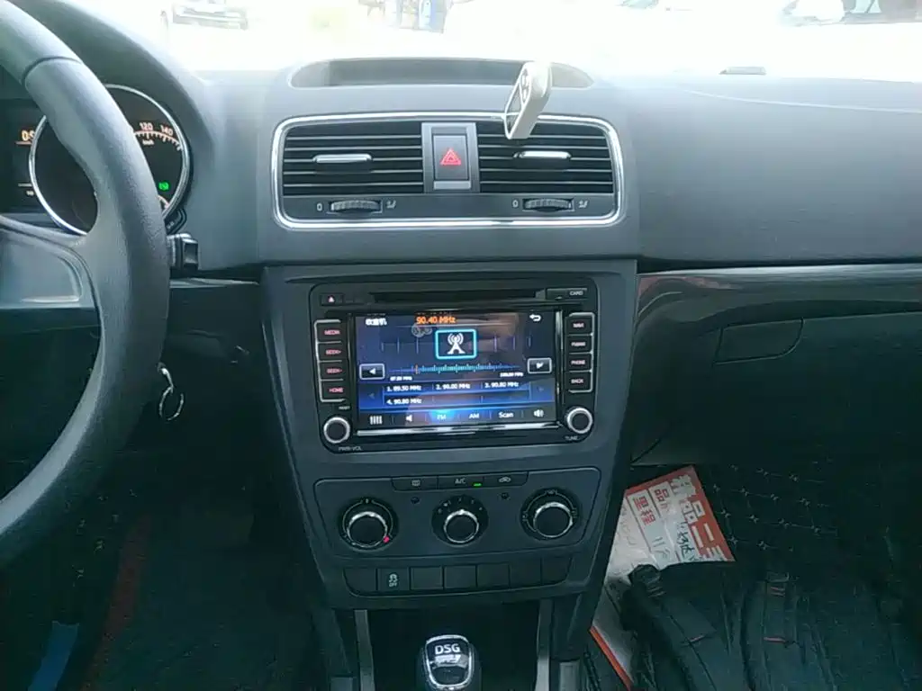 Skoda Yeti — миниатюра 13