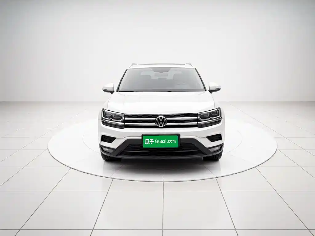 Volkswagen Tharu — миниатюра 2