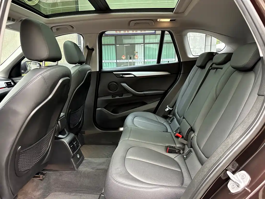 BMW X1 2016 sDrive18Li Fashion