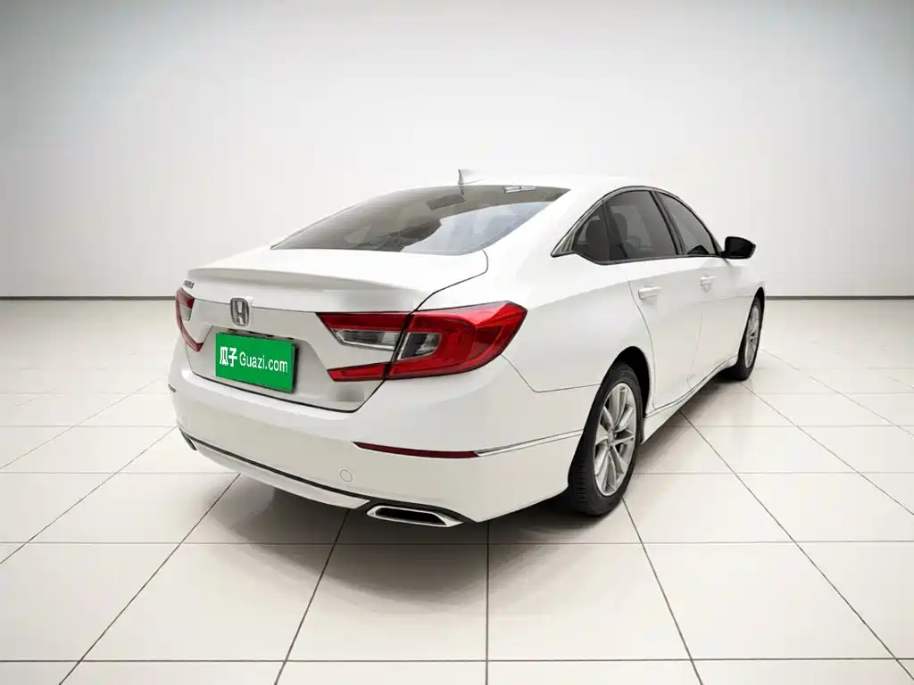 Honda Accord — миниатюра 6