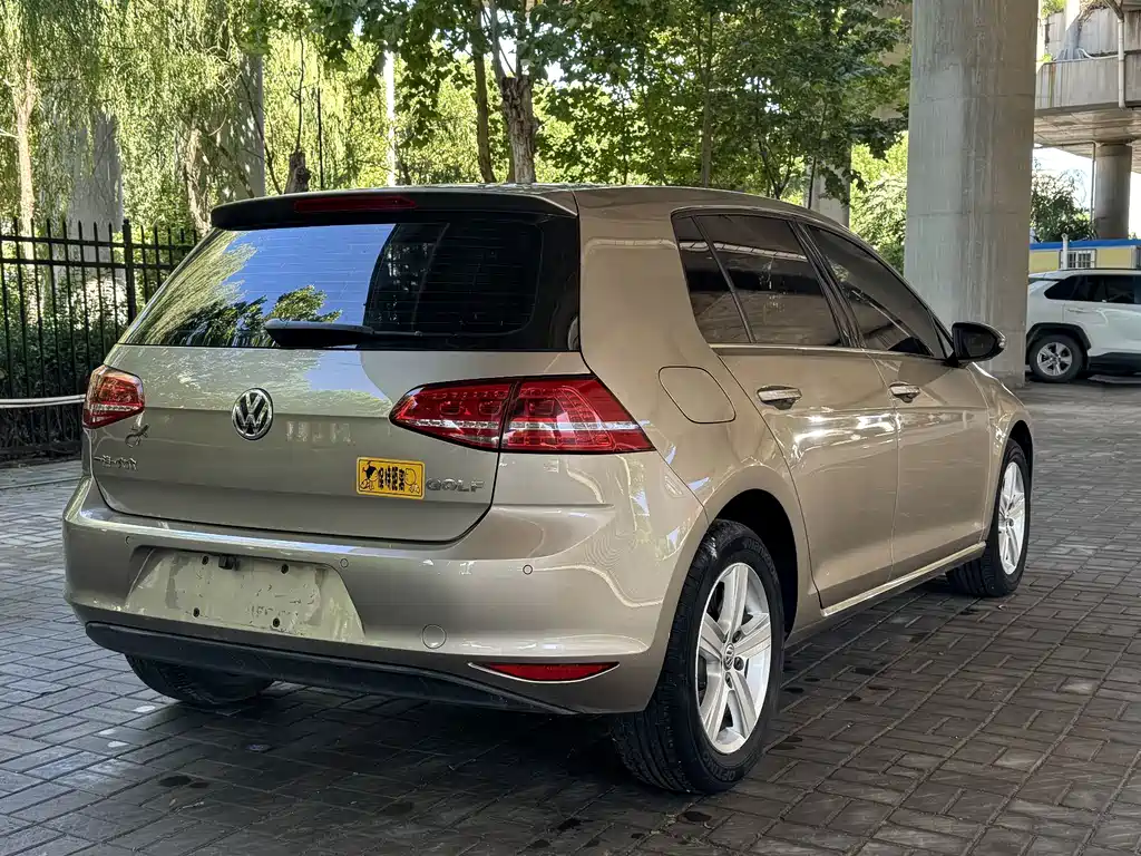 Volkswagen Golf — миниатюра 6