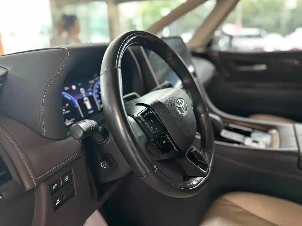 Toyota Alphard 2024 2.5L Premium