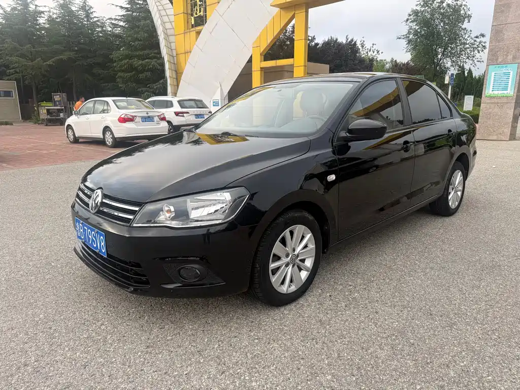 Купить Volkswagen Jetta