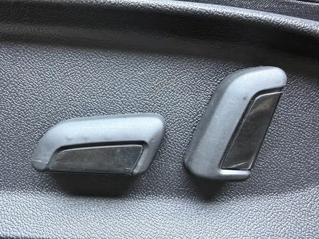 Volkswagen Passat 2023 280TSI