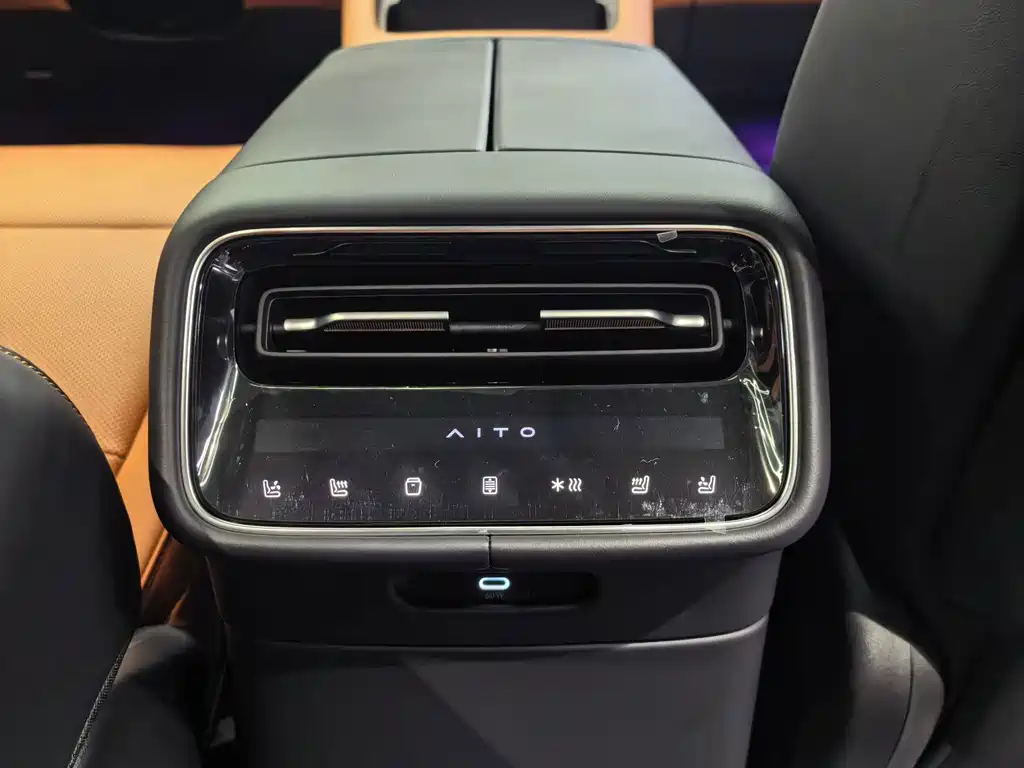 AITO AITO M6 — миниатюра 12