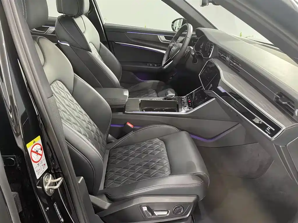 Audi A6L id 4515335 из Китая 8