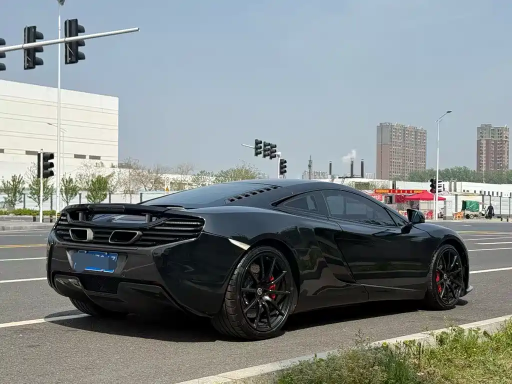 McLaren 12C 2013 3.8T COUPE