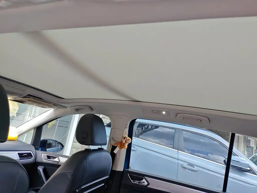 Volkswagen Touran — миниатюра 9