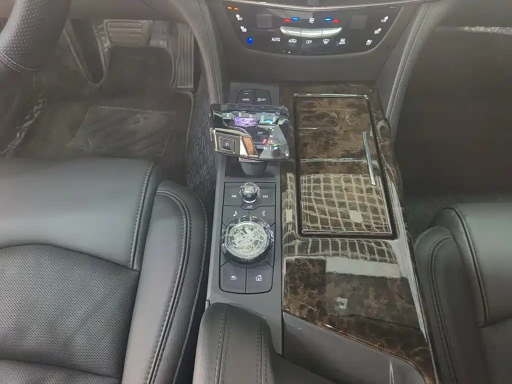 Cadillac CT6 — миниатюра 14