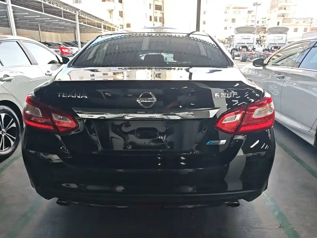 Nissan Teana — миниатюра 6