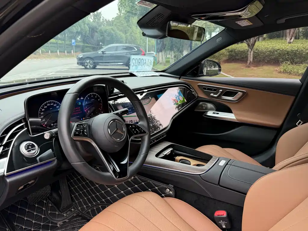 Mercedes-Benz E-Class — миниатюра 4