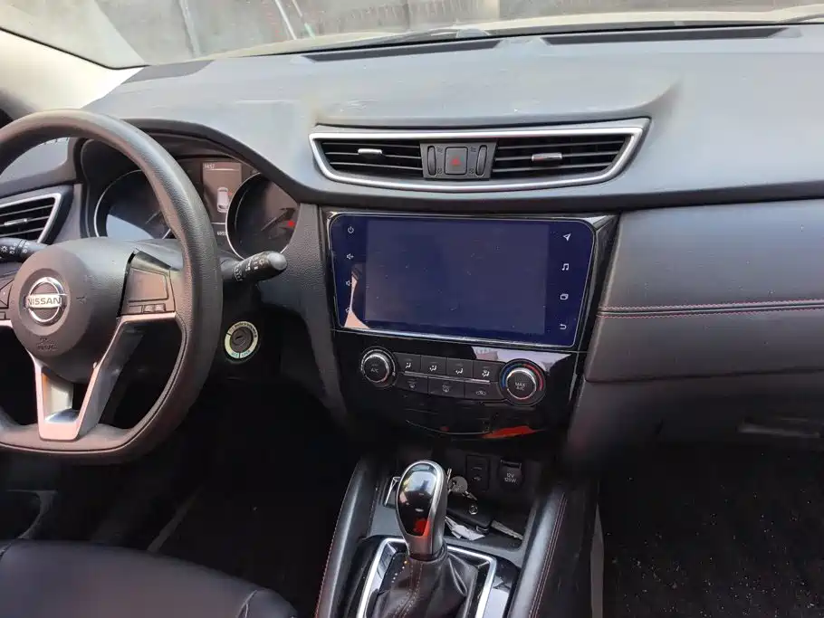 Nissan Qashqai — миниатюра 13