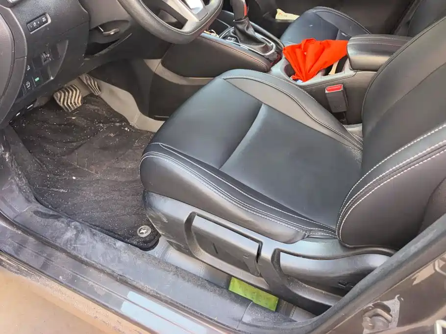 Nissan Qashqai — миниатюра 9