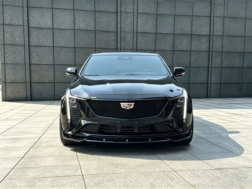 Cadillac CT5 — миниатюра 2