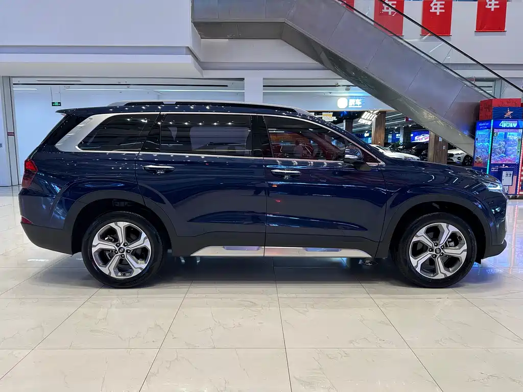 Hyundai Santa Fe — миниатюра 9