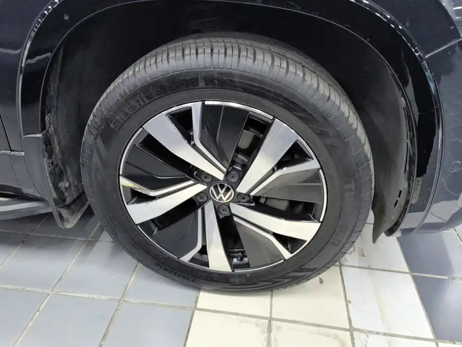 Volkswagen 探岳 GTE — миниатюра 6