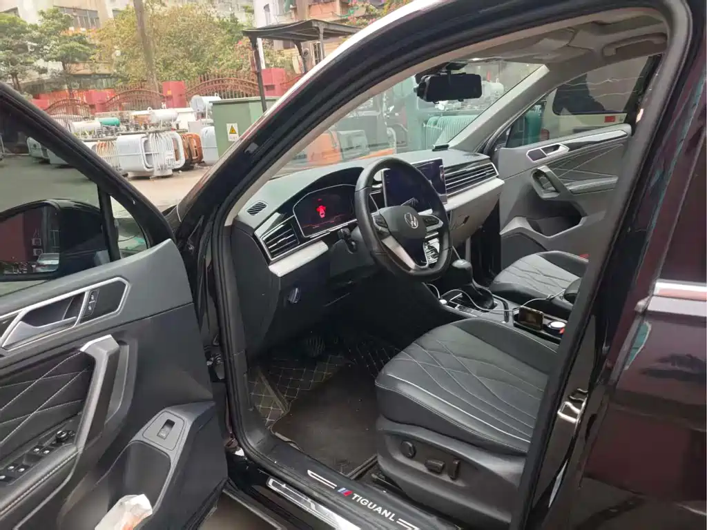 Volkswagen Tiguan L — миниатюра 5