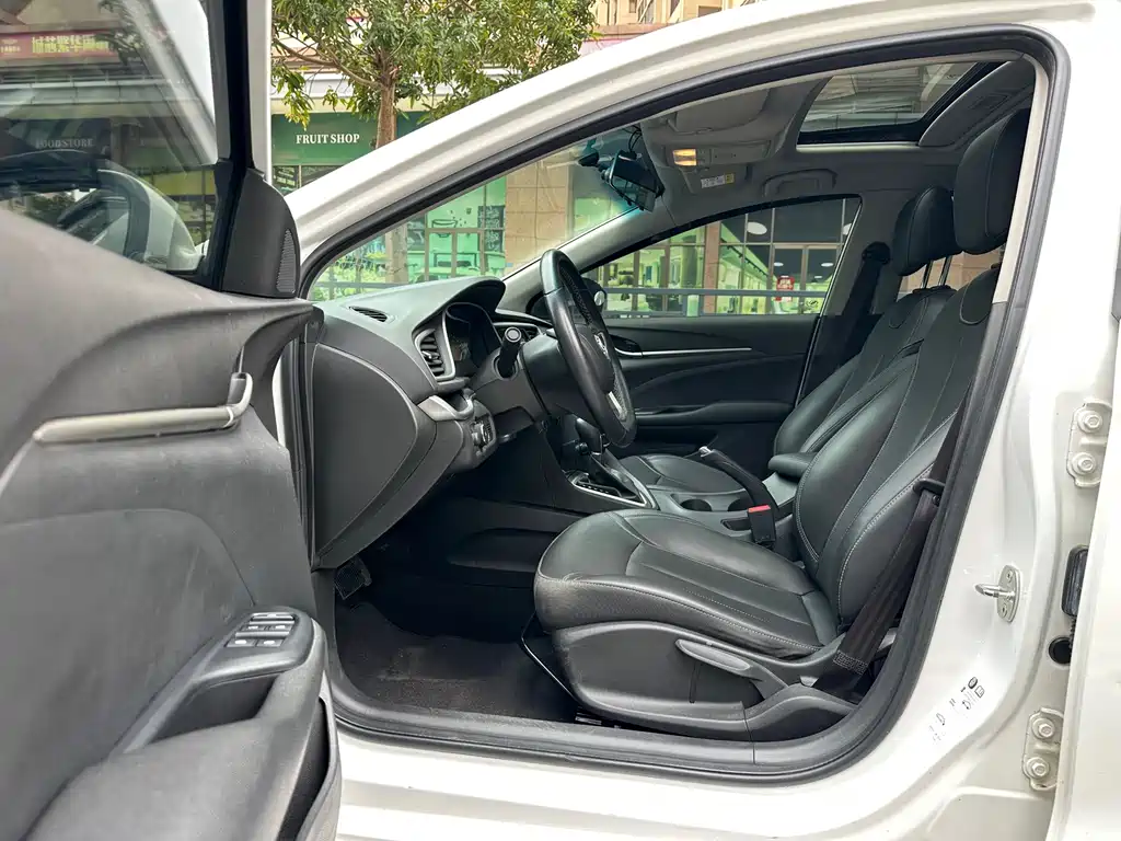 Buick Excelle — миниатюра 11