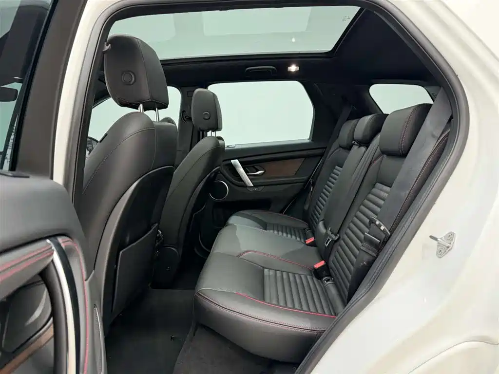 LAND ROVER DISCOVER NEW ENERGY SOURCES FOR SPORTS